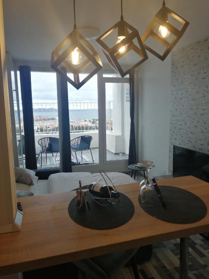 Studio Apartment Lanterna Zára Kültér fotó