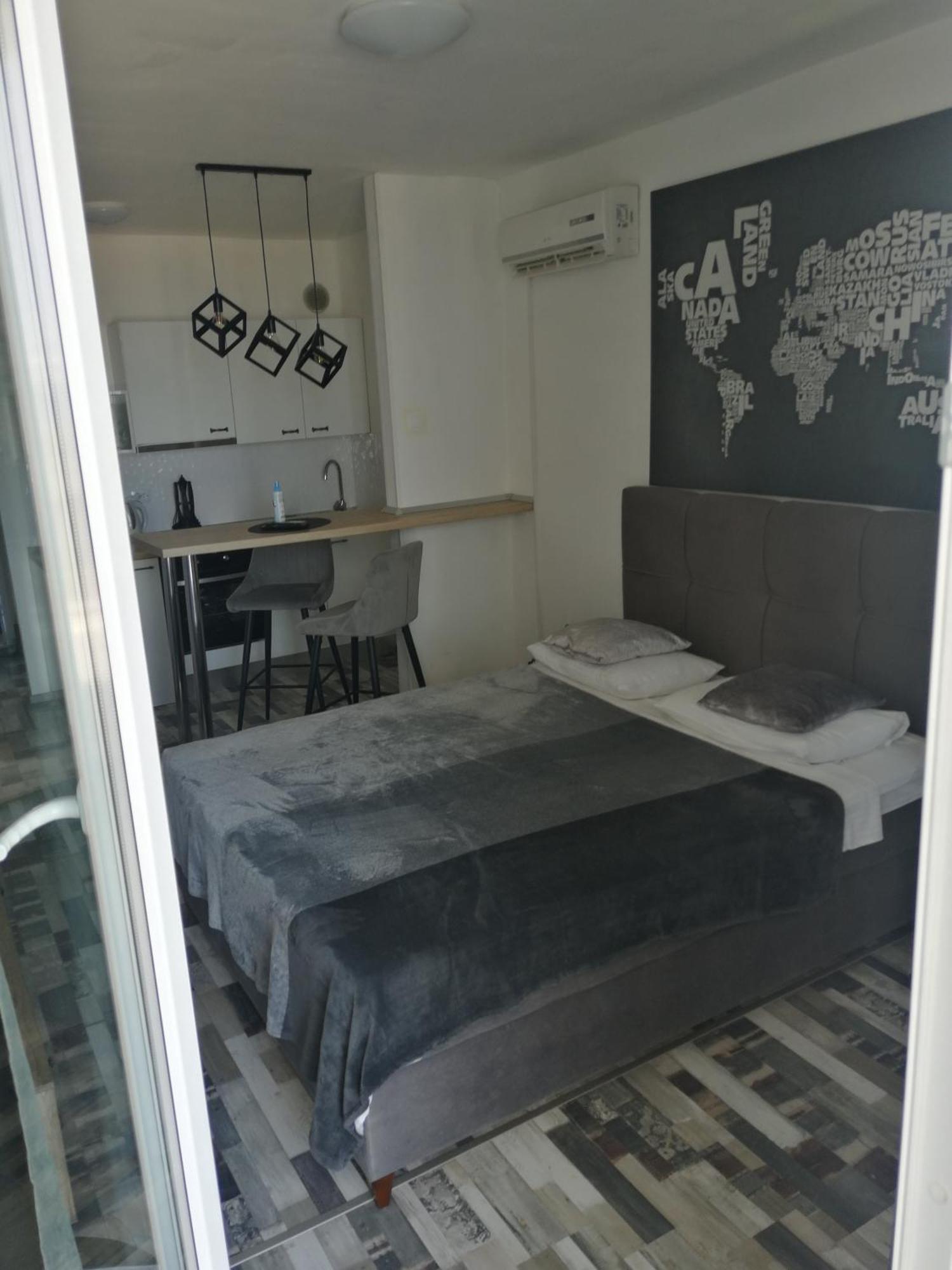 Studio Apartment Lanterna Zára Szoba fotó