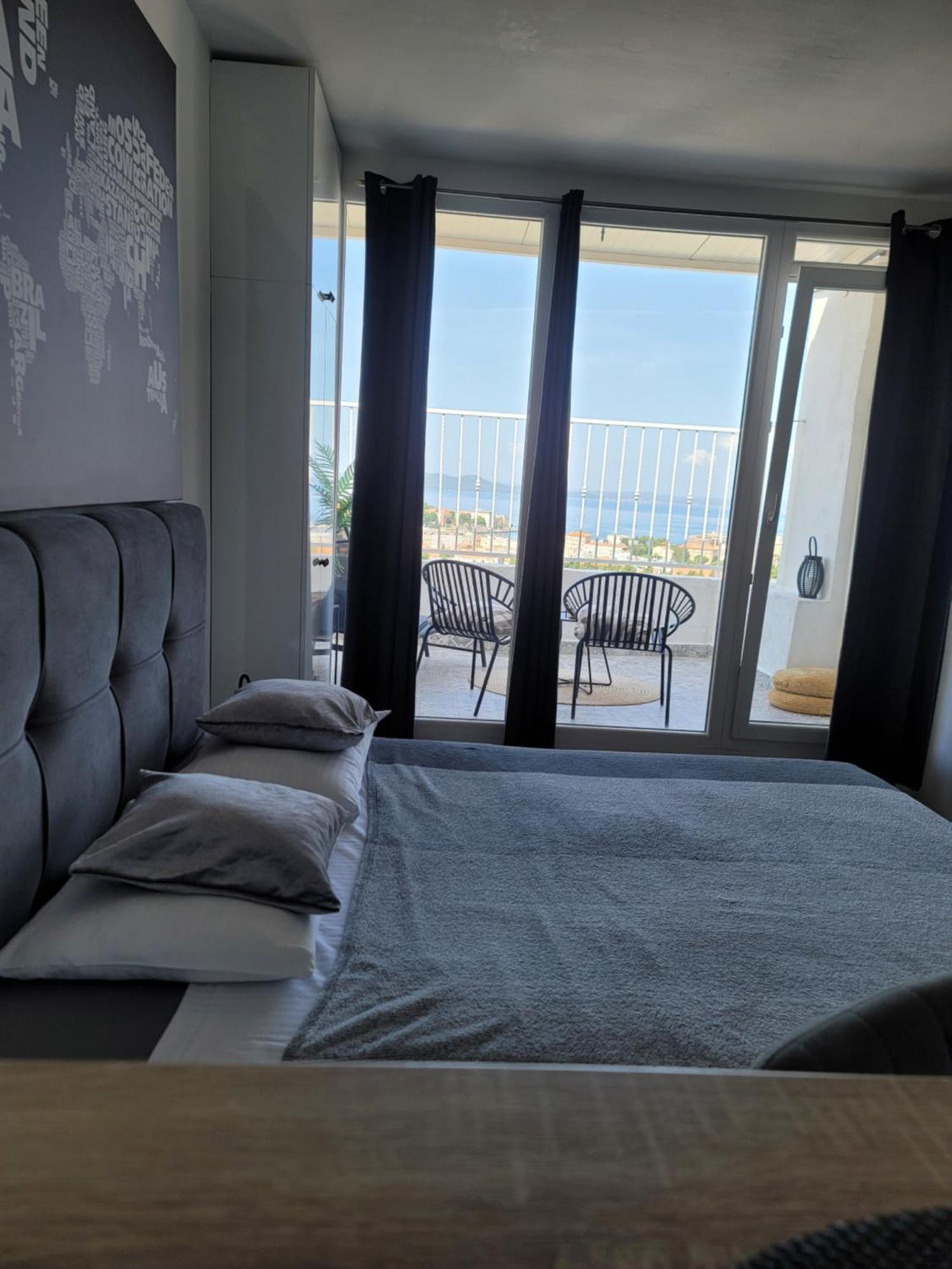 Studio Apartment Lanterna Zára Kültér fotó