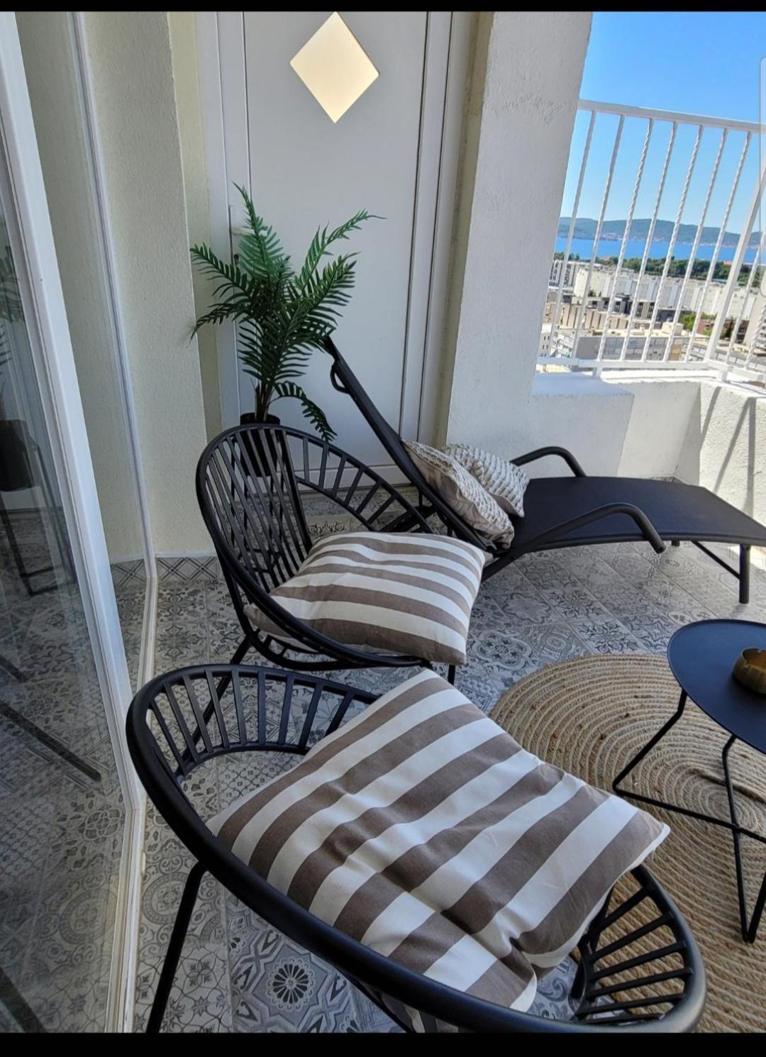 Studio Apartment Lanterna Zára Kültér fotó