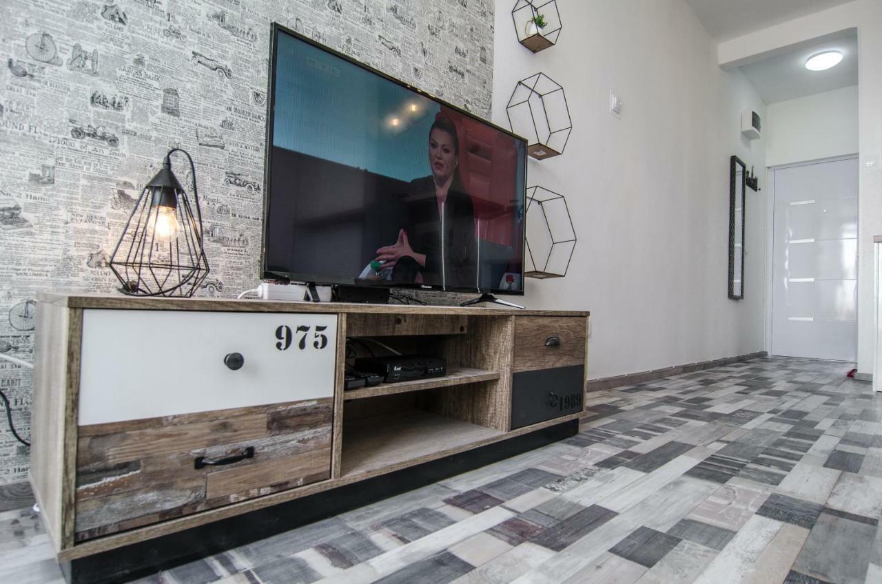 Studio Apartment Lanterna Zára Kültér fotó